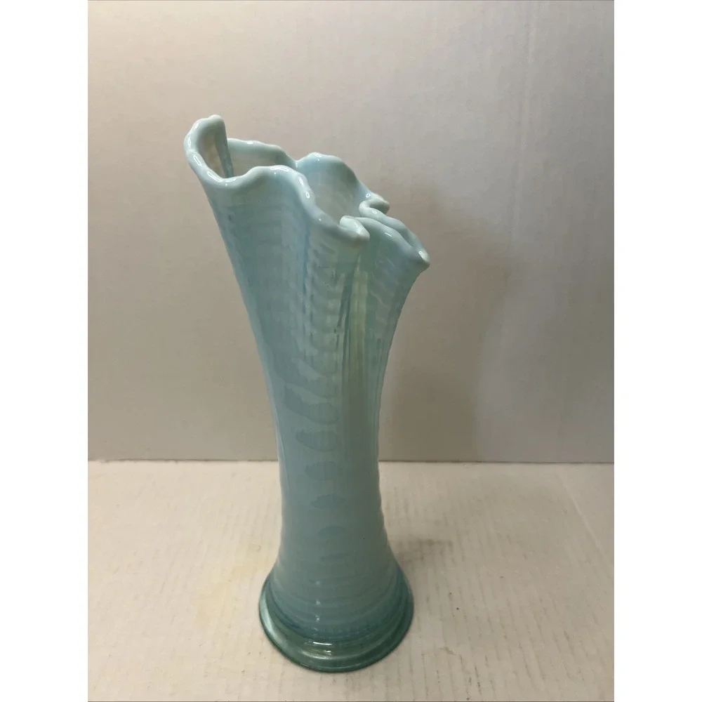 Vintage/Antique Ribbed Spiral Blue Opalescent  10